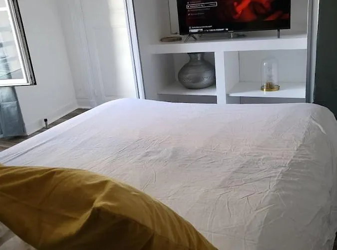 Appart' Cooconing - Champs Elysees - Netflix 아파트 메종라피트